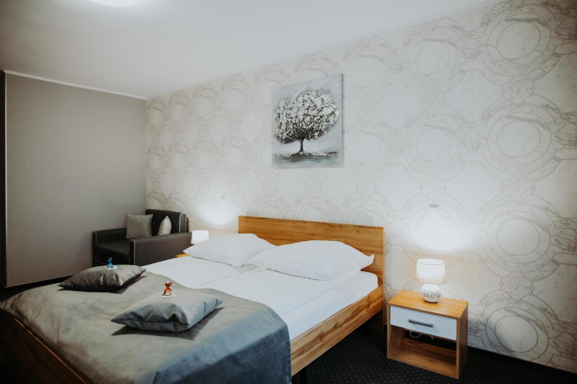 Hotel Epic Centrum Cisnădie Dış mekan fotoğraf
